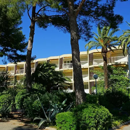 Le Boreal-1 By Interhome * Сен-Рафаэль